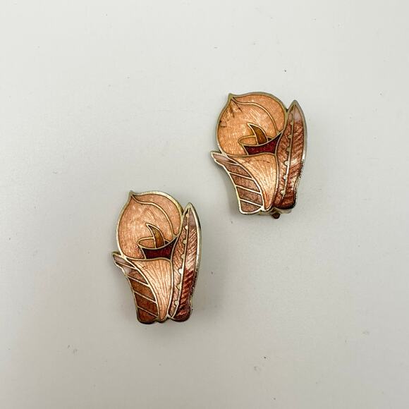 SG Vintage Marked Gold Hammered Back Pink Cloisonne Flower Orchid Clip Earrings - Picture 5 of 8